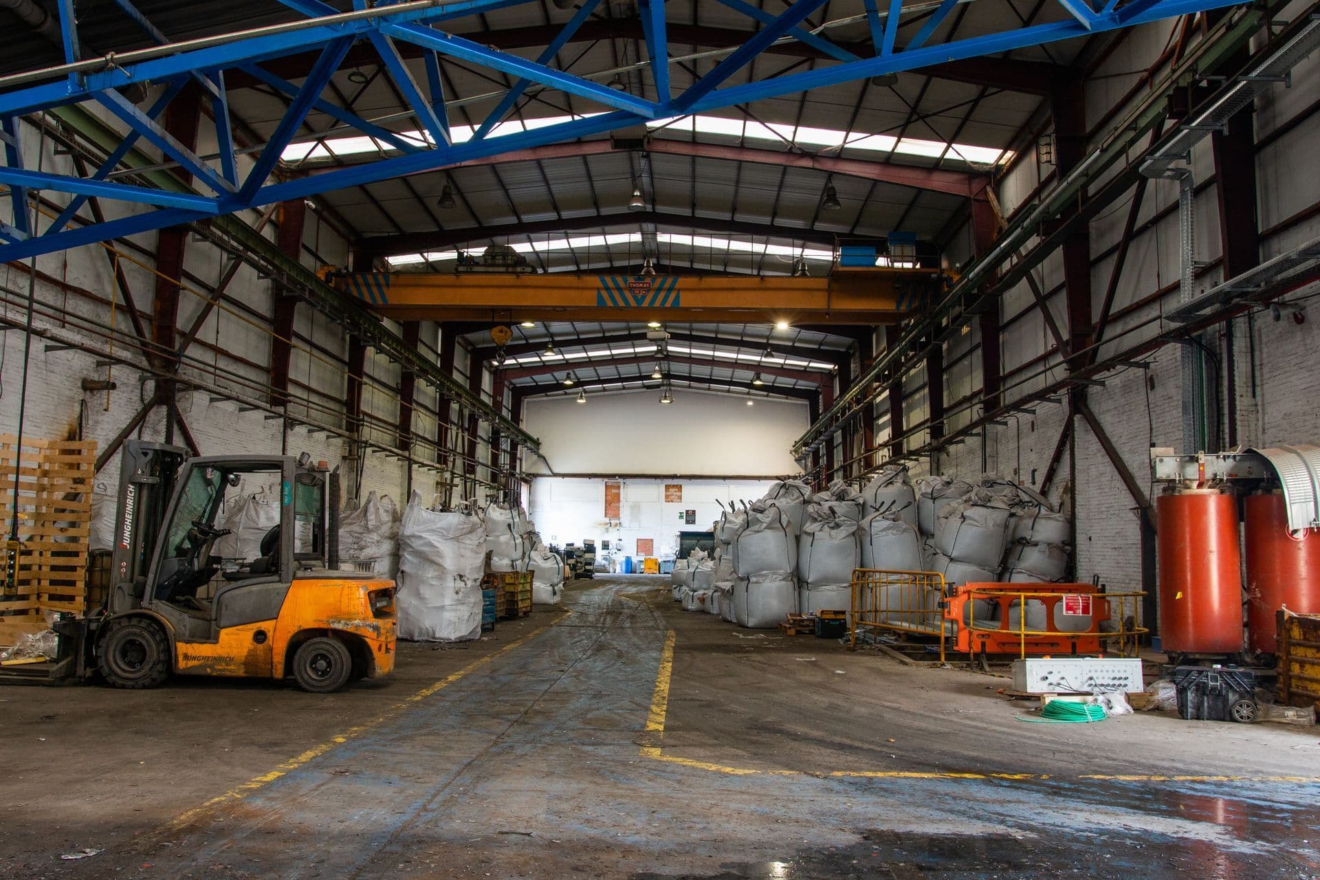 Nave de almacenaje de residuos con big bags